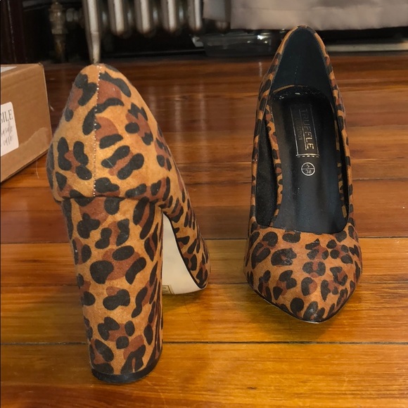 Barely worn leopard print thick heels from asos - Picture 3 of 5